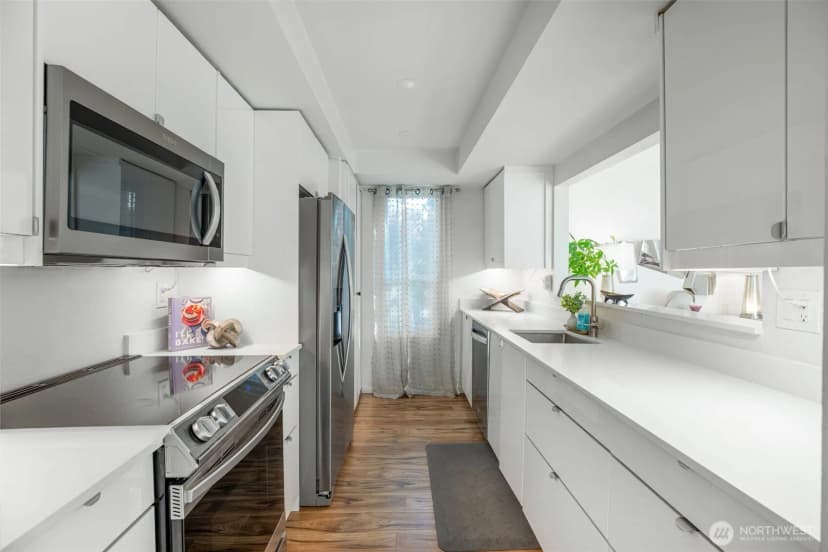 Property photo for 3206 80th Avenue Se #3, Mercer Island photo 16