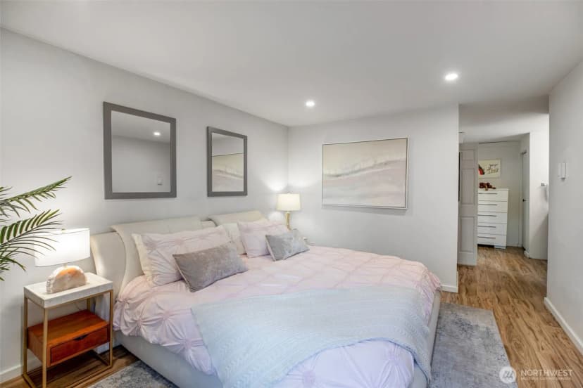 Property photo for 3206 80th Avenue Se #3, Mercer Island photo 19