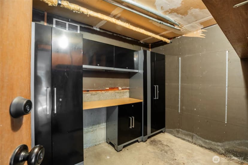 Property photo for 3206 80th Avenue Se #3, Mercer Island photo 30