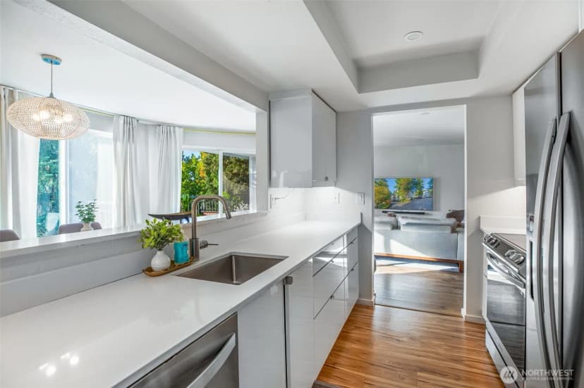 Property photo for 3206 80th Avenue Se #3, Mercer Island photo 15