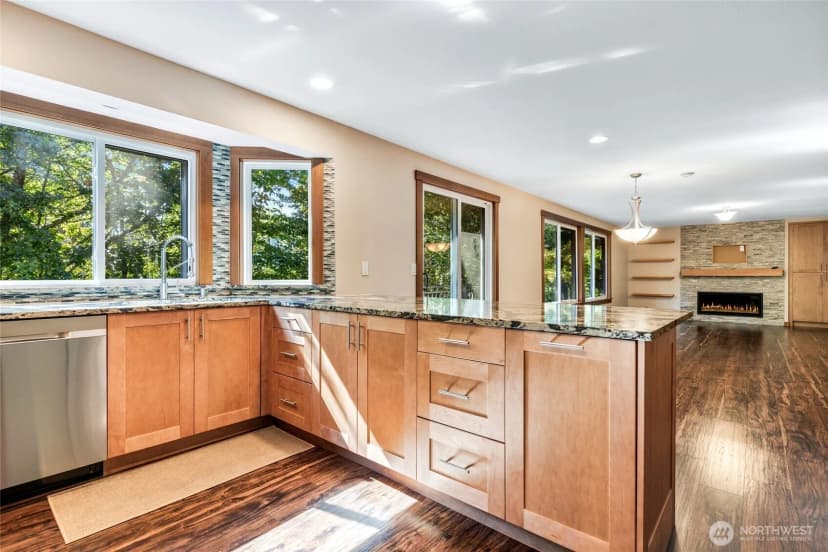 Property photo for 833 15th Court, Mukilteo photo 11