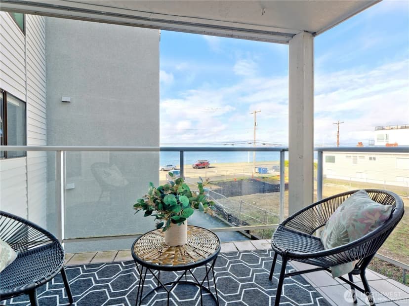 Property photo for 2104 Alki Avenue Sw #205, Seattle photo 12