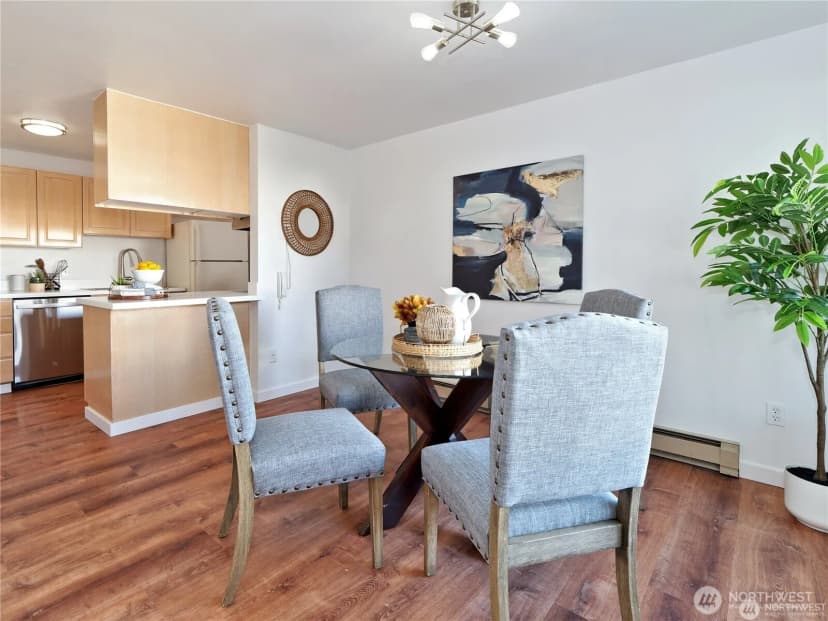 Property photo for 2104 Alki Avenue Sw #205, Seattle photo 7