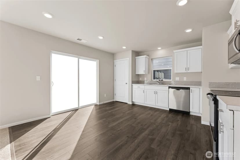 Property photo for 6100 Ivanoff Lane Sw #37, Port Orchard photo 11