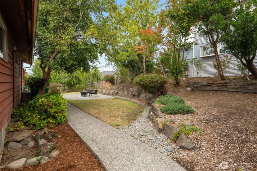 Property photo for 9612 55th Avenue S, Seattle photo 32