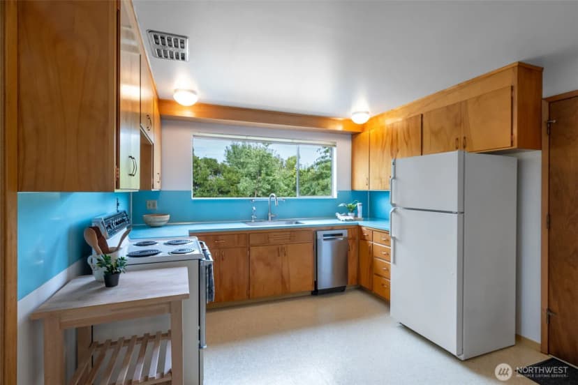 Property photo for 9612 55th Avenue S, Seattle photo 11