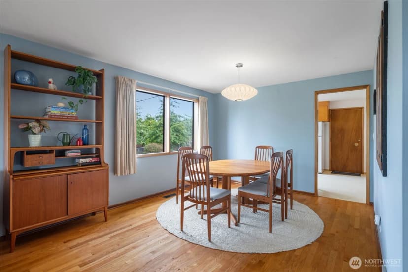 Property photo for 9612 55th Avenue S, Seattle photo 8