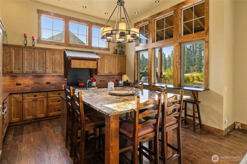 Property photo for 400 Tipple Hill Loop, Cle Elum photo 5