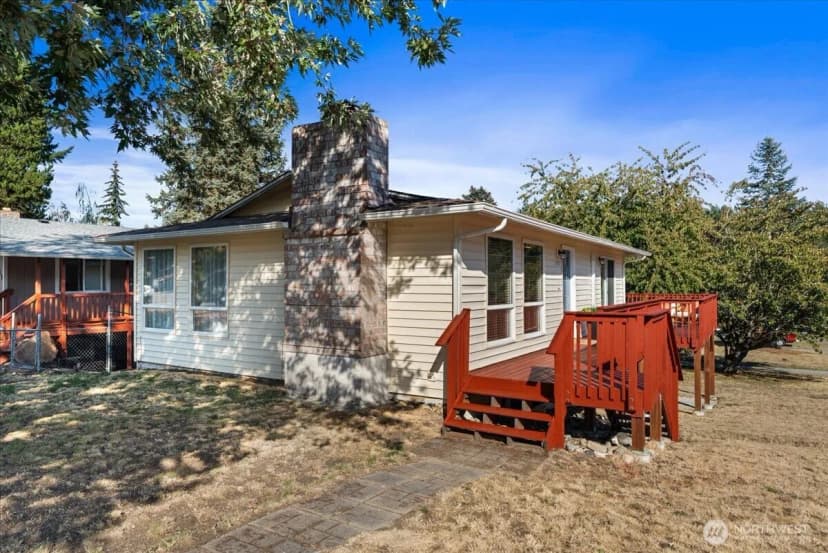 Property photo for 1351 S Highland, Tacoma photo 2