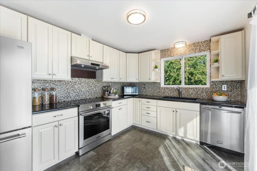 Property photo for 1351 S Highland, Tacoma photo 12