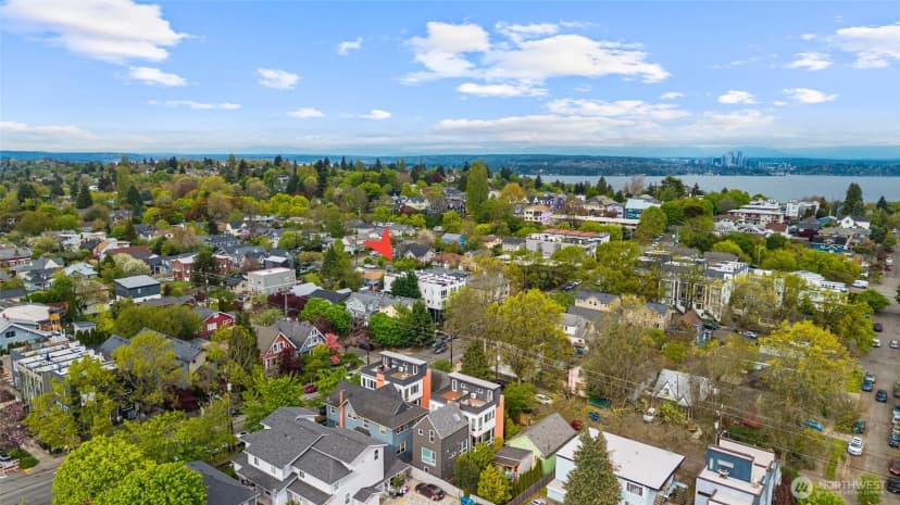 Property photo for 2612 E Yesler Way, Seattle photo 39