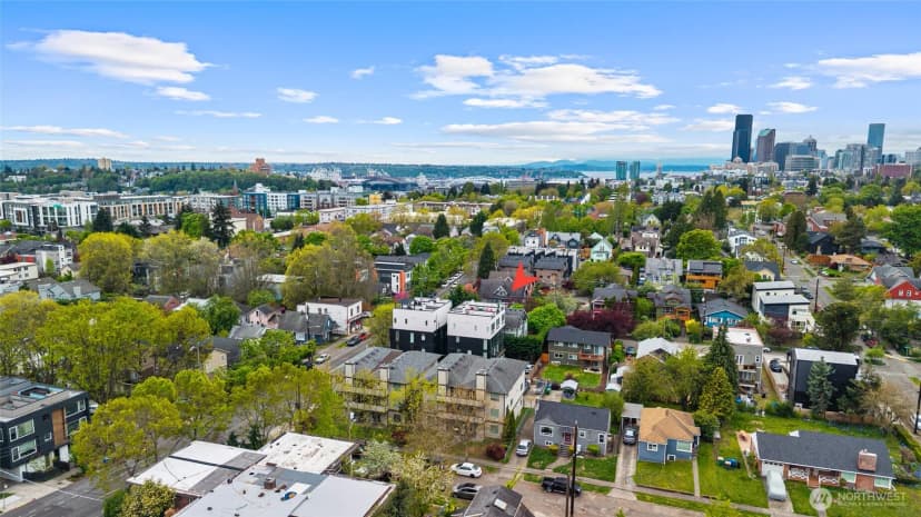 Property photo for 2612 E Yesler Way, Seattle photo 40