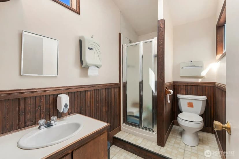 Property photo for 3325 Wetmore Avenue, Everett photo 19
