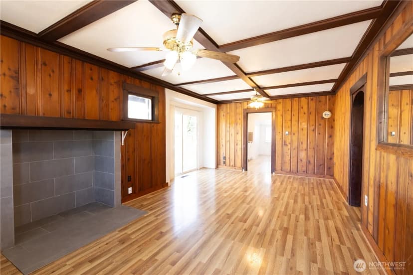 Property photo for 1036 110th Street S, Tacoma photo 5