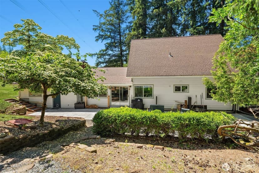 Property photo for 16530 237th Avenue Se, Issaquah photo 29