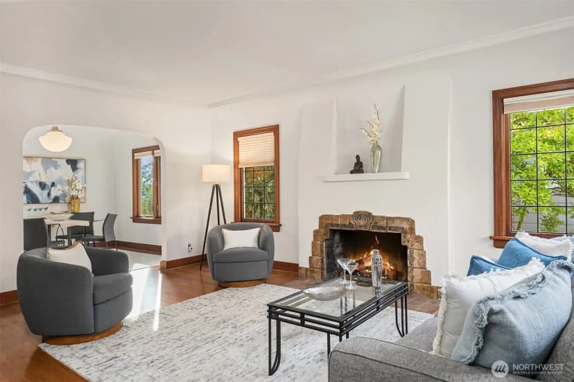 Property photo for 5208 36th Avenue Ne, Seattle photo 6