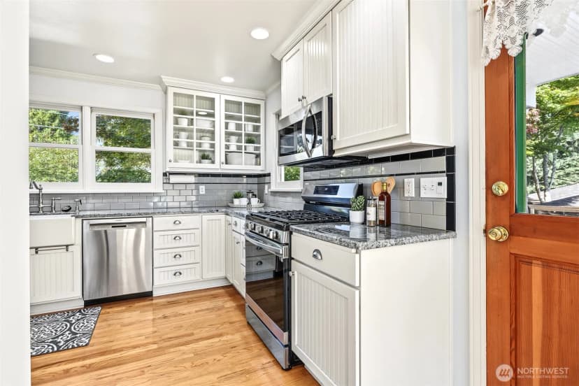 Property photo for 2815 Nw 96th Street, Seattle photo 12