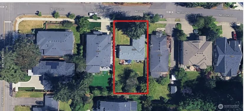 Property photo for 12221 Ne 75th Street, Kirkland photo 2