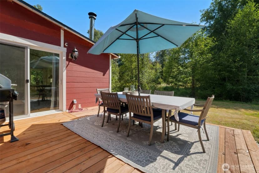 Property photo for 19220 State Route 706 E, Elbe photo 31