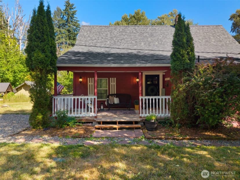 Property photo for 19220 State Route 706 E, Elbe photo 7