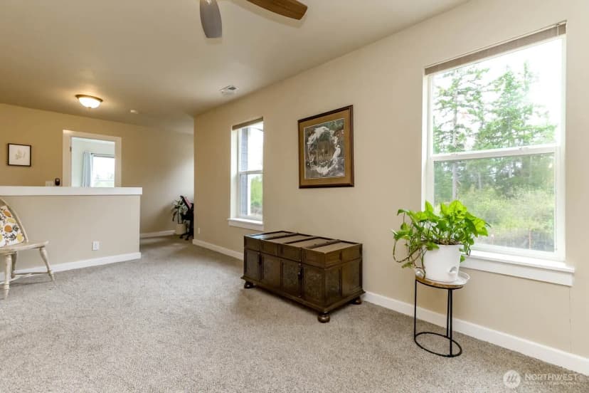 Property photo for 33114 40th Avenue S, Roy photo 22