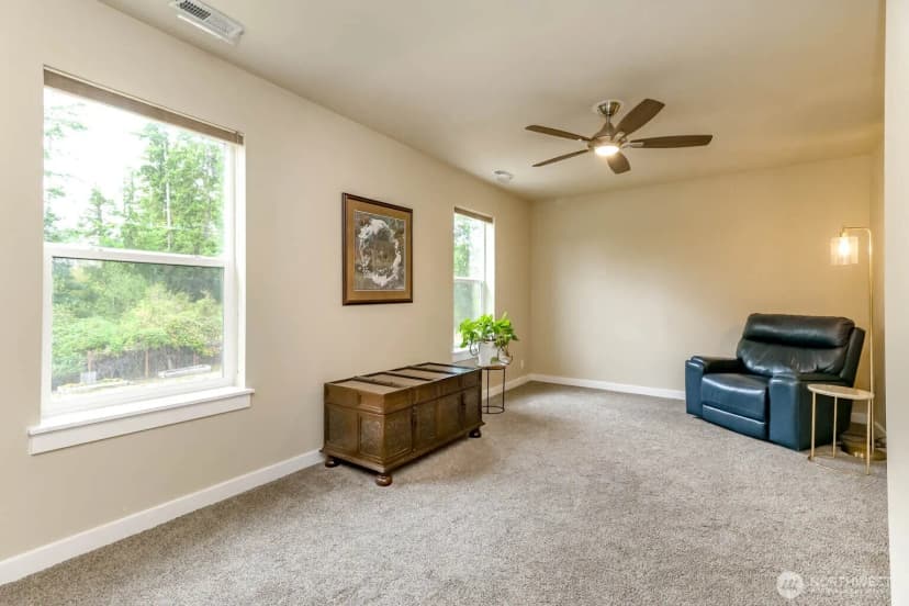 Property photo for 33114 40th Avenue S, Roy photo 23