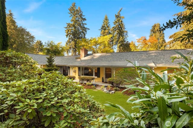 Property photo for 2108 Ne 165th Street, Shoreline photo 2