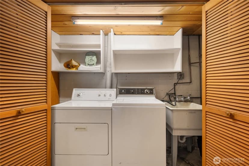 Property photo for 2108 Ne 165th Street, Shoreline photo 28