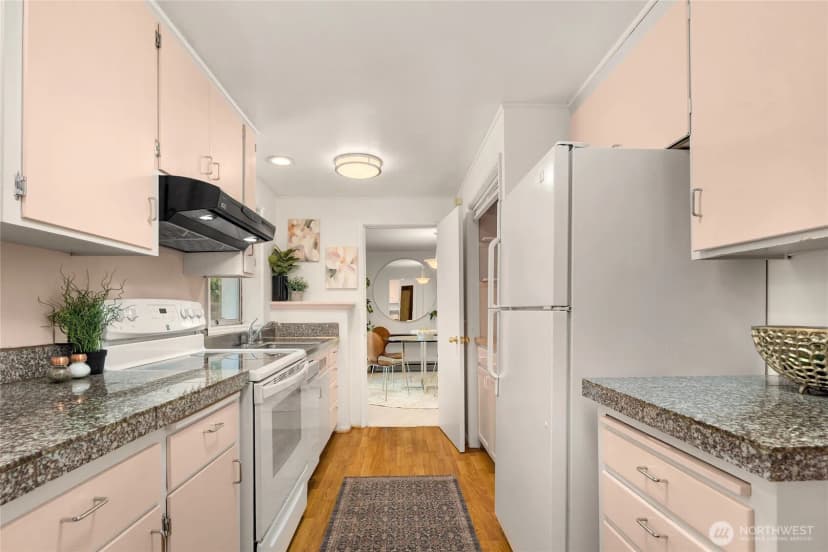 Property photo for 2108 Ne 165th Street, Shoreline photo 17