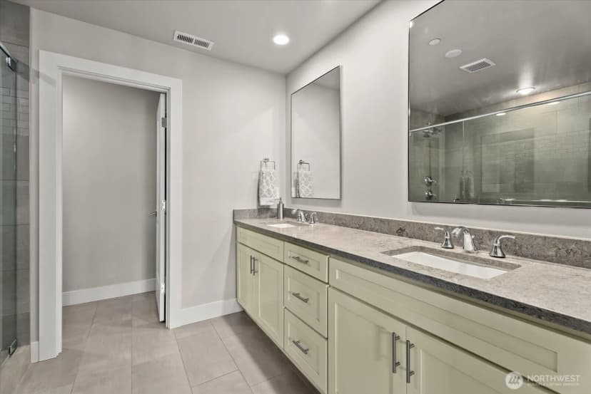 Property photo for 9631 Ne 183rd Street #c, Bothell photo 16