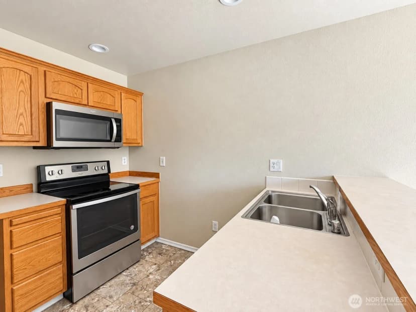 Property photo for 6110 209th Street Ne #3, Arlington photo 6