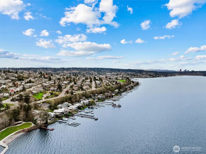 Property photo for 919 6th Street W, Kirkland photo 40
