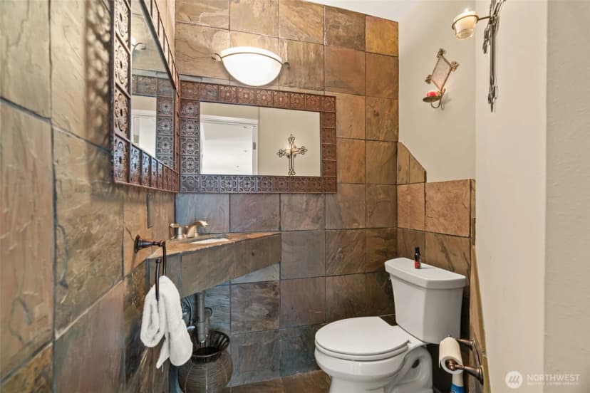 Property photo for 11912 Marine View Drive, Edmonds photo 26