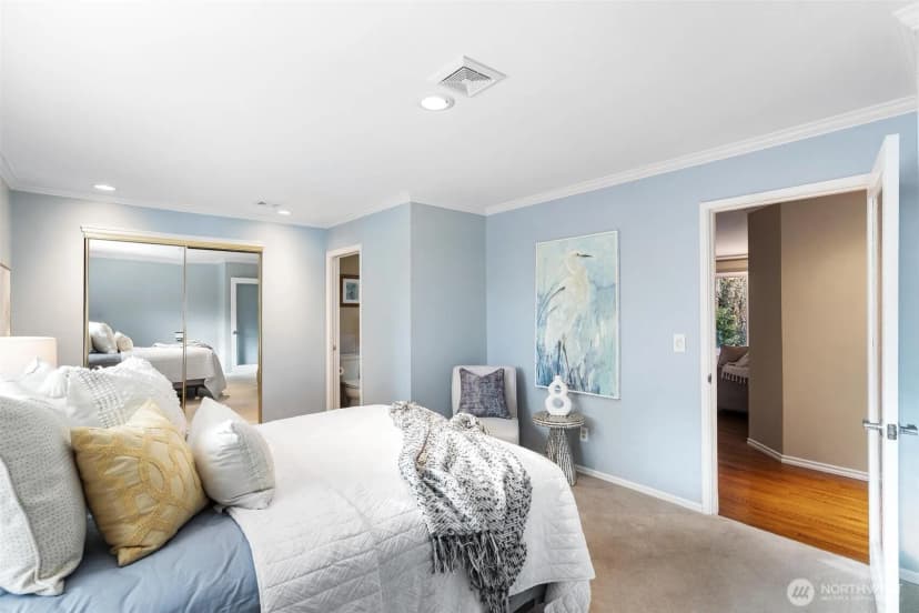 Property photo for 11912 Marine View Drive, Edmonds photo 29