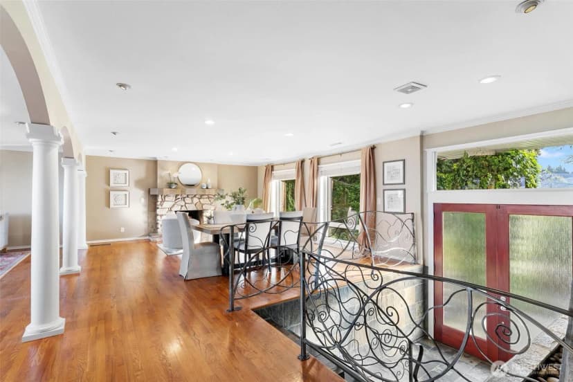 Property photo for 11912 Marine View Drive, Edmonds photo 19