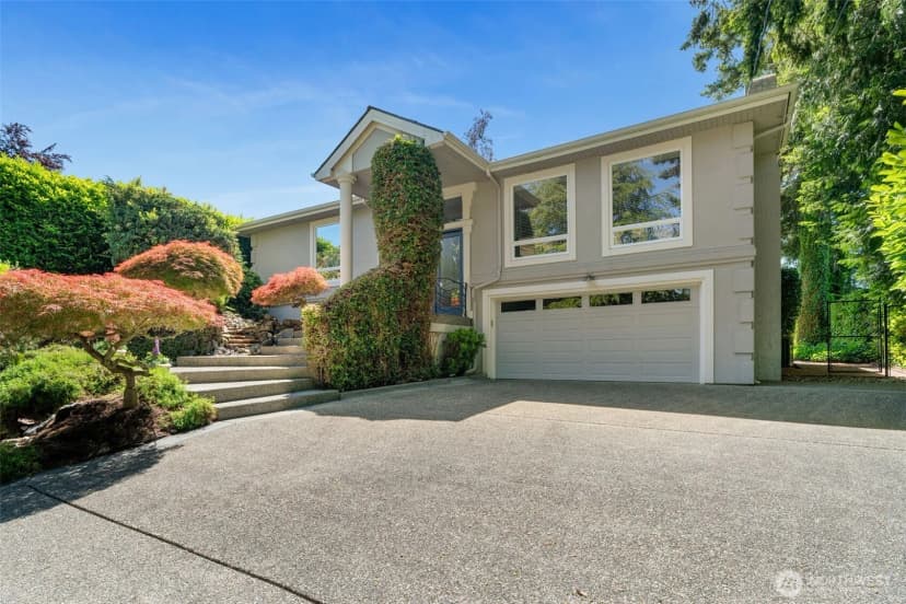 Property photo for 11912 Marine View Drive, Edmonds photo 5