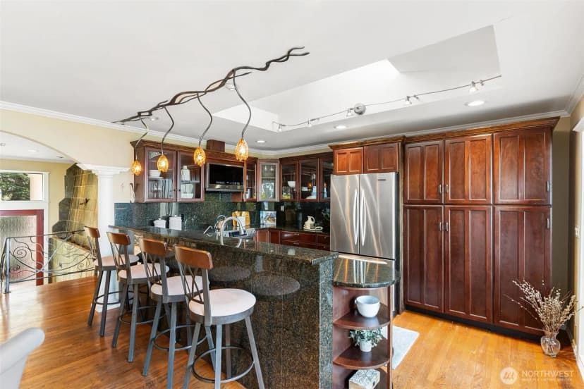 Property photo for 11912 Marine View Drive, Edmonds photo 21