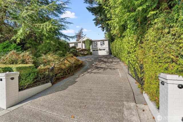 Property photo for 11912 Marine View Drive, Edmonds photo 4
