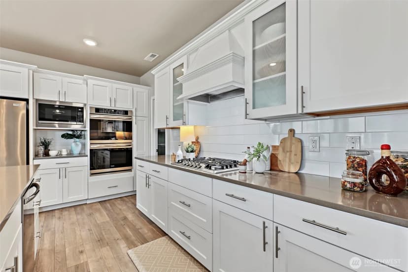 Property photo for 32800 Ash Avenue Se, Black Diamond photo 6