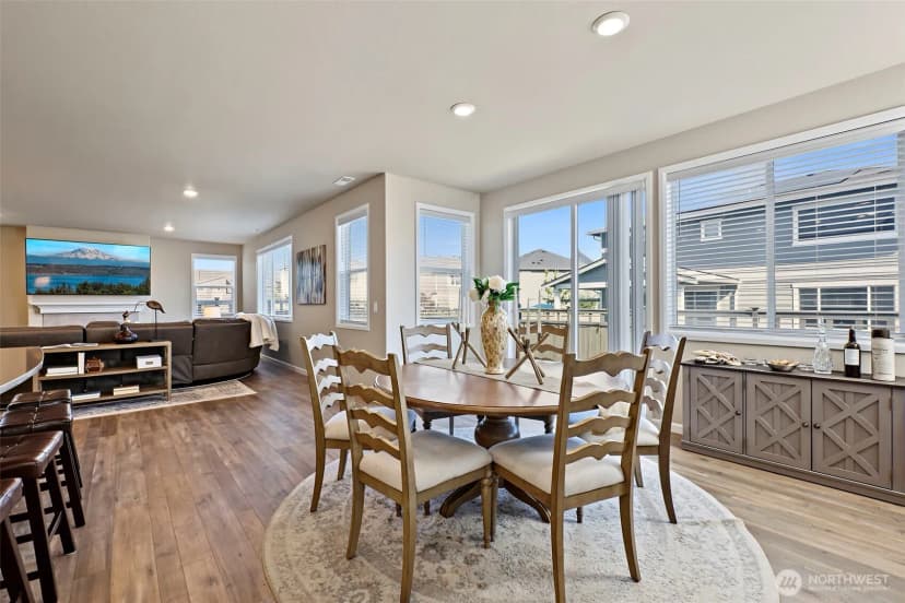 Property photo for 32800 Ash Avenue Se, Black Diamond photo 8