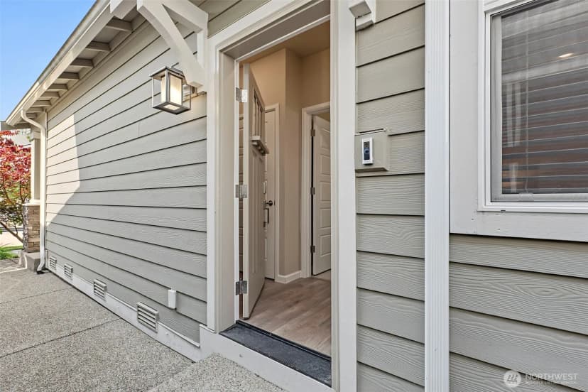 Property photo for 32800 Ash Avenue Se, Black Diamond photo 16