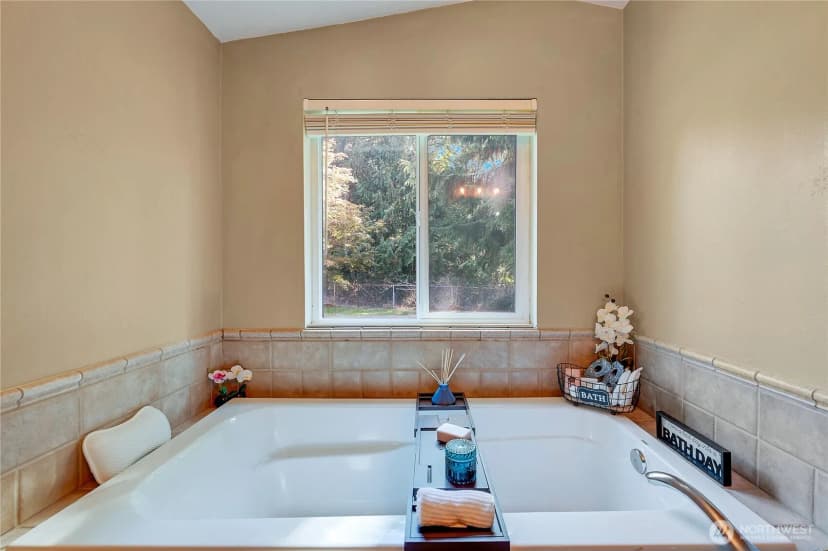 Property photo for 6910 E Cascade Drive, Port Orchard photo 36