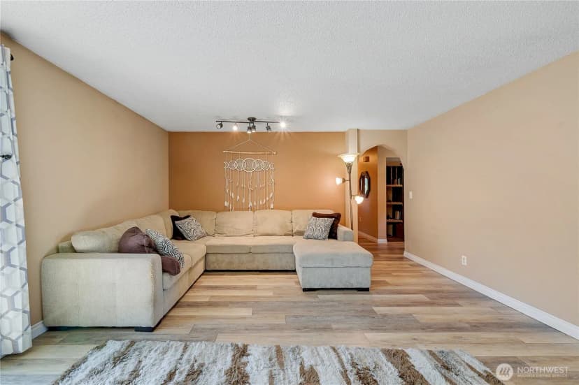 Property photo for 6910 E Cascade Drive, Port Orchard photo 17
