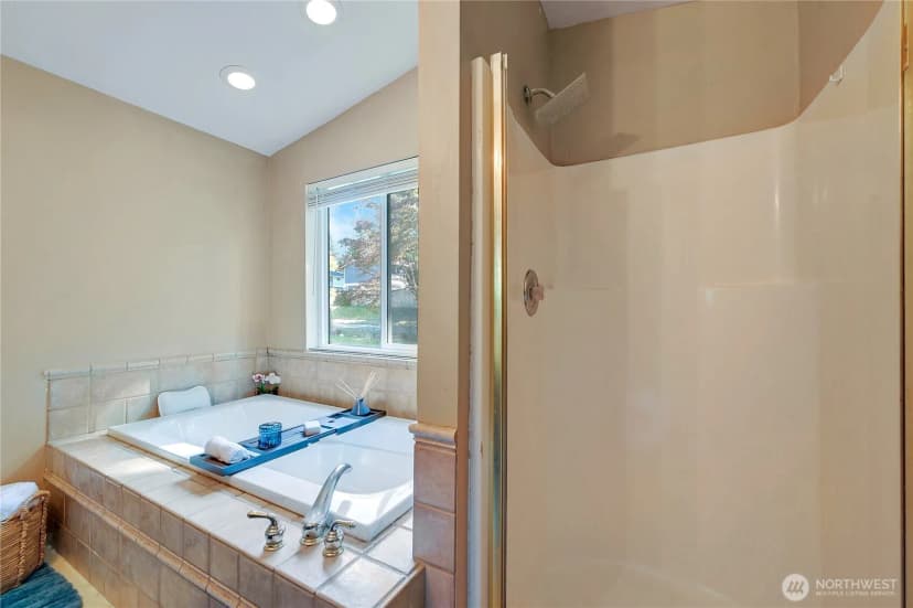 Property photo for 6910 E Cascade Drive, Port Orchard photo 38