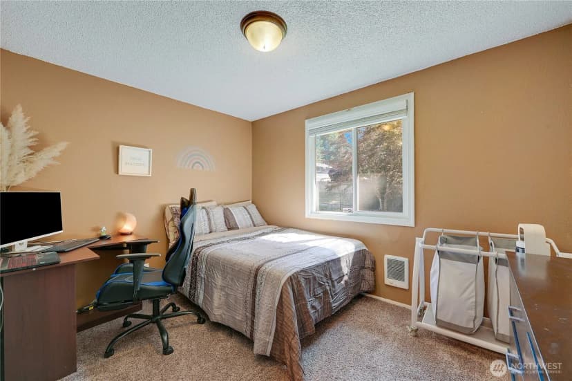 Property photo for 6910 E Cascade Drive, Port Orchard photo 29
