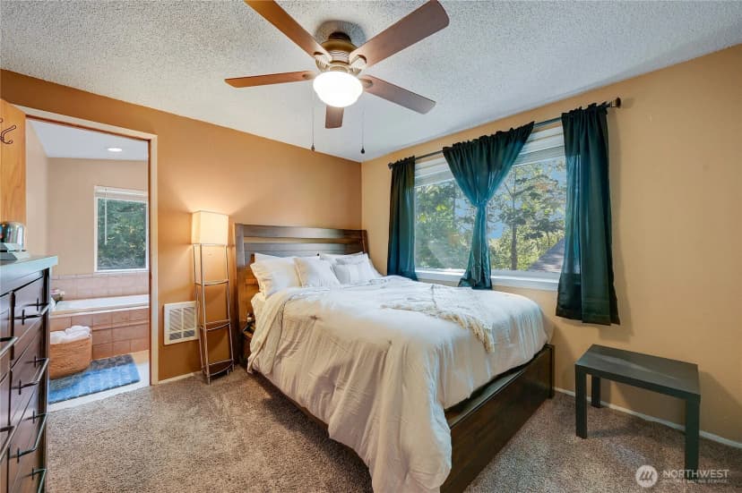 Property photo for 6910 E Cascade Drive, Port Orchard photo 34