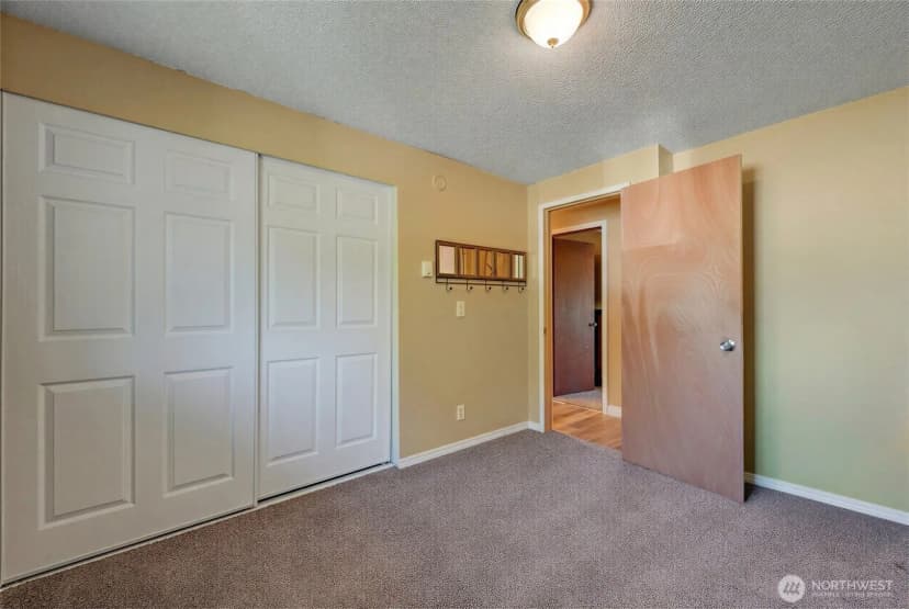 Property photo for 6910 E Cascade Drive, Port Orchard photo 28