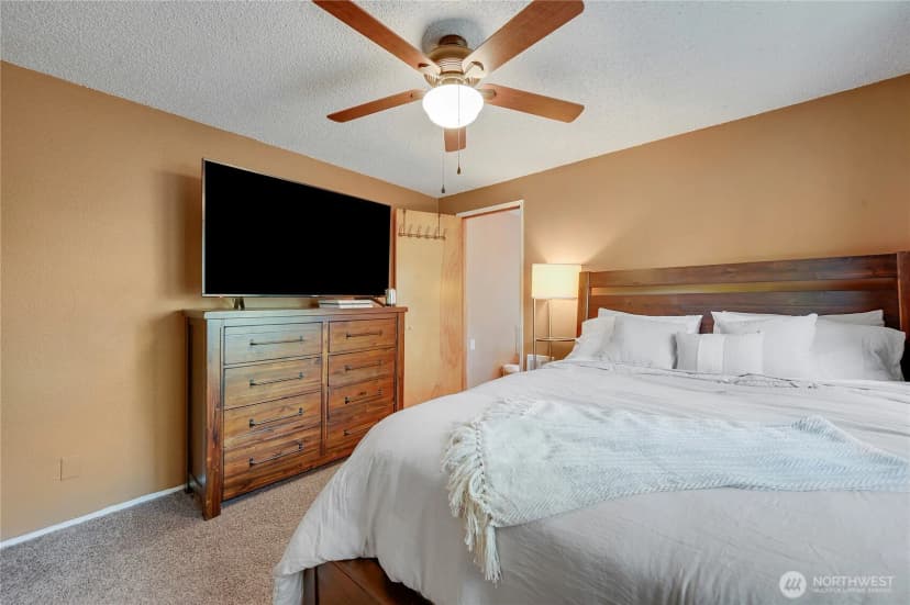 Property photo for 6910 E Cascade Drive, Port Orchard photo 35
