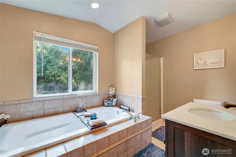Property photo for 6910 E Cascade Drive, Port Orchard photo 37