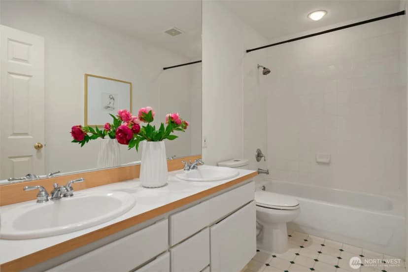 Property photo for 6519 214th Avenue Ne, Redmond photo 34